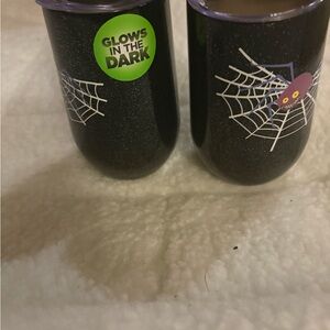 Glow-in-the-Dark Spider Web Party Tumblers